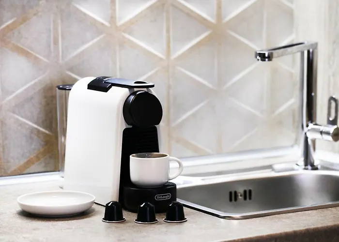 White Rhino White Tower * 塞萨洛尼基